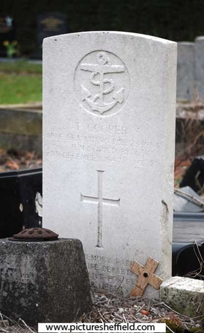 Memorial to Able Seaman (P/JX 234984) Thomas Cooper, HMS Victory, 2 Dec 1947, aged 27, Abbey Lane Cemetery