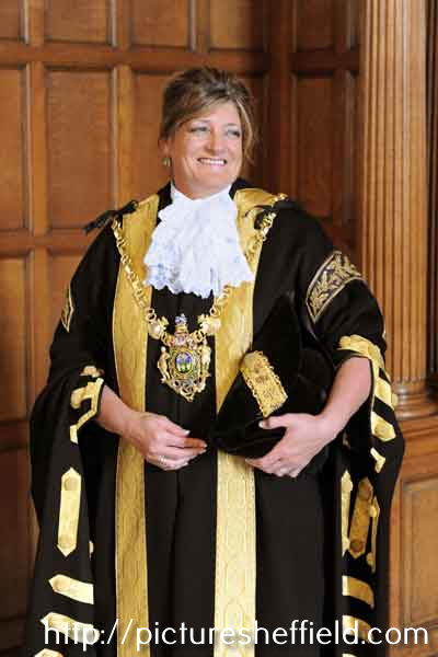 Councillor Denise Fox, Lord Mayor, 2016-2017