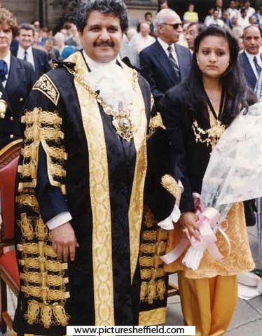 Qurban Hussain, Lord Mayor 1993/94 and his daughter