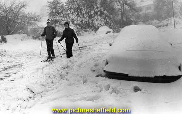 Skiing in Fulwood during snow