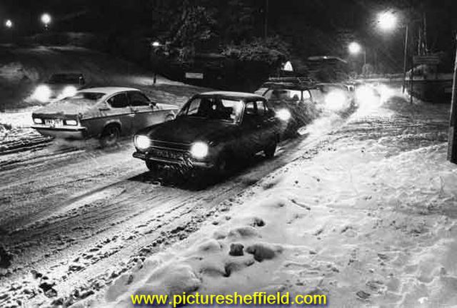 Junction of Manchester Road and Tapton Crescent Road, during snow