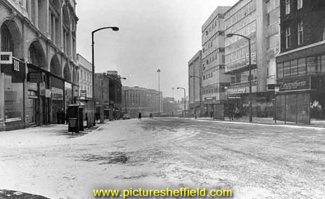 Snow on High Street when buses were removed from the roads