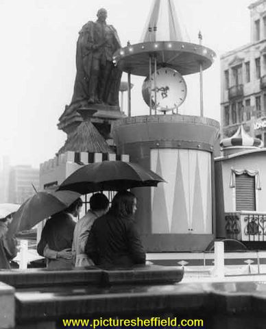 Football World Cup 1966: Guinness animated musical clock, Fitzalan Square