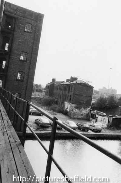 Terminal warehouse (left) and wharf, Canal Basin