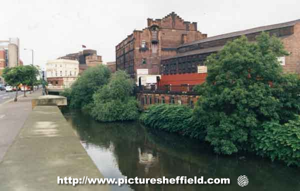 View of River Don on Castlegate showing Hancock and Lant Ltd, house furnishers (right) and Exchange Brewery (centre)