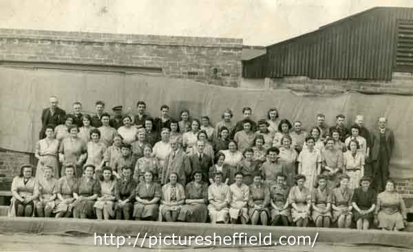 Group of employees at James Neill and Co. (Sheffield) Ltd, Summerfield Street 