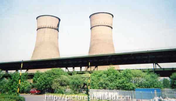 Tinsley cooling towers and Tinsley Viaduct