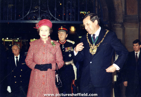 Visit of Queen Elizabeth II to the Town Hall, Pinstone Street accompanied (right) by the Lord Mayor, Councillor Frank Prince 