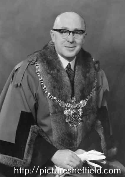 Alderman Oliver Spencer Holmes, Lord Mayor, 1953-1954