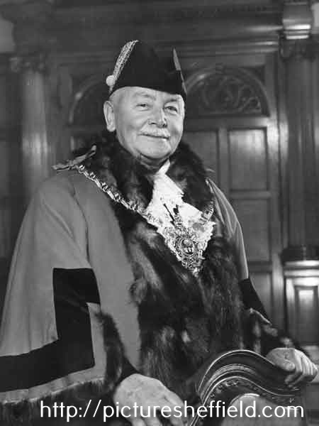 Alderman Robert Neill, Lord Mayor, 1956-1957