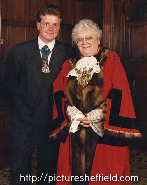 Councillor Mrs Doris Askham, Lord Mayor and Mr Scott Barton, Lord Mayor's Consort, 1991-92