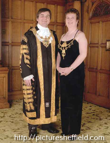 Councillor Roger Davison, Lord Mayor and Mrs Catherine Davison, Lady Mayoress, 2005-2006