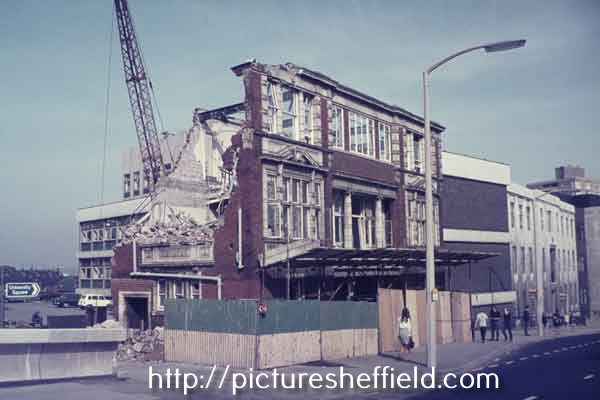 Demolition of Scala Cinema, Brook Hill