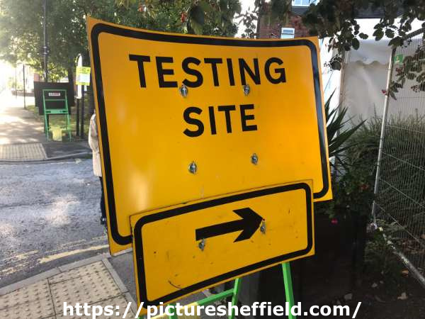 Covid-19 pandemic: Testing site sign