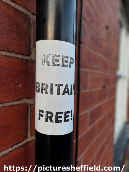 Covid-19 pandemic: Anti Covid restrictions sticker - Keep Britain Free!  