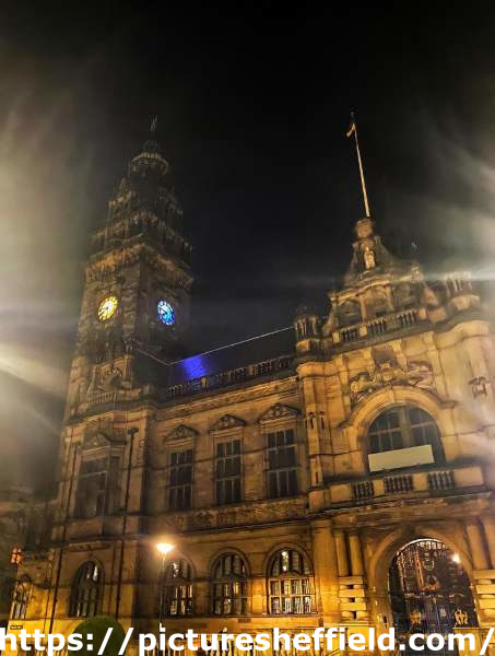 Sheffield Town Hall clock lit in the colours of Ukraine 