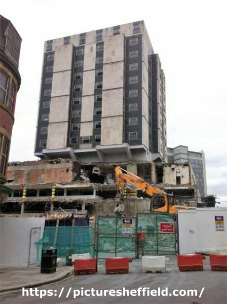 Demolition of Grosvenor House Hotel from Cross Burgess Street