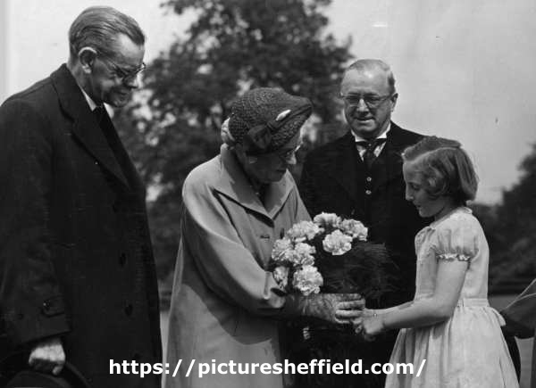 John Henry Bingham, Lord Mayor of Sheffield, 1954-1955: Summer entertainments in the parks. Opening ceremony, Weston Park