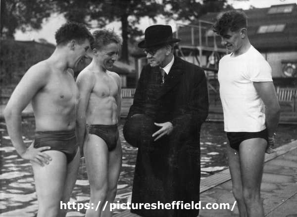 John Henry Bingham, Lord Mayor of Sheffield, 1954-1955: Sheffield Amateur Swimming Association Gala, Longley Park