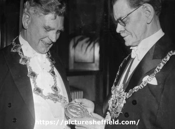 John Henry Bingham, Lord Mayor of Sheffield, 1954-1955: The Burns Federation, Civic Reception, Town Hall