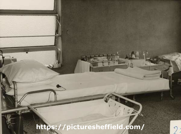 Maternity delivery room, City General Hospital (later the Northern General Hospital), Fir Vale, c.1950s