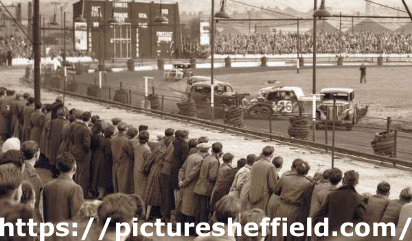 Stock car racing at Owlerton [Stadium]