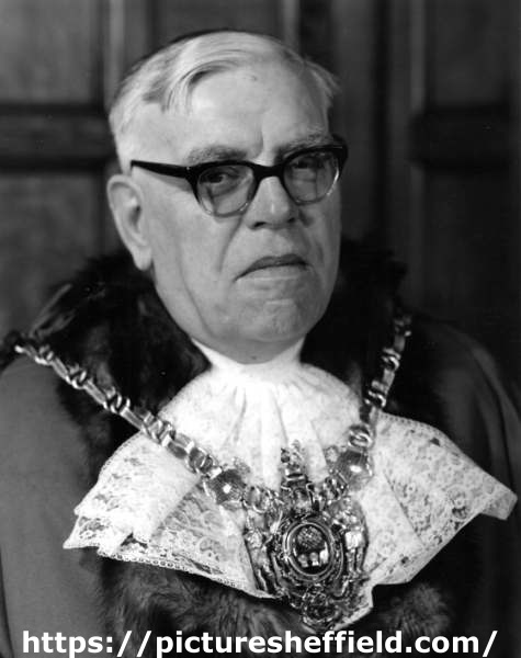 Alderman Sidney Dyson, Lord Mayor, 1970-71