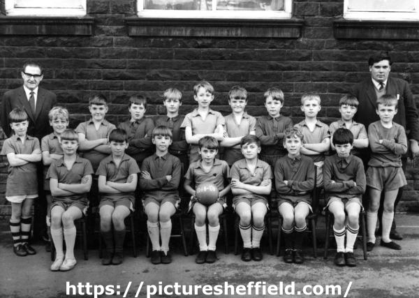 Football team, Whitby Road Junior School, season 1968 - 1969 