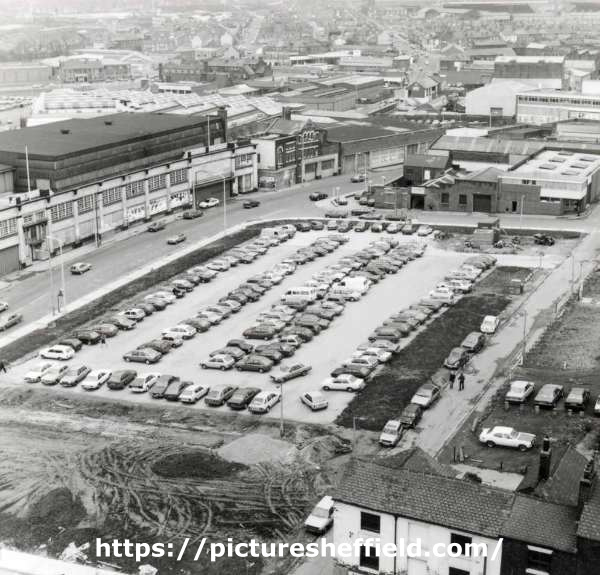 Car park on Paternoster Row showing (top left) former Kennings Ltd., car dealers and (foreground) Howard Street