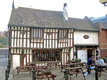 Old Queens Head public house. (originally the Hall in the Ponds), No. 40 Pond Hill 