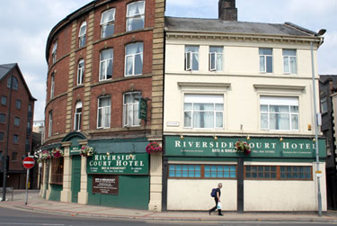 Riverside Court Hotel, Nos. 4 - 12 Nursery Street at the junction with The Wicker