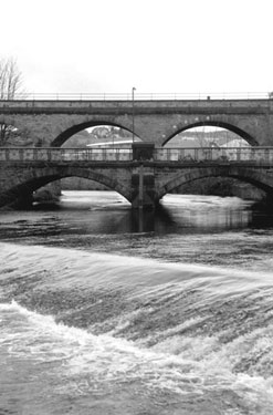 Burton Weir and Norfolk Bridge and Norfolk Midland Railway Bridge, from the Five Weirs Walk