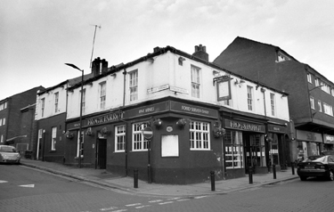 Frog and Parrot public house, No. 94, Division Street at the junction of Westfield Terrace 