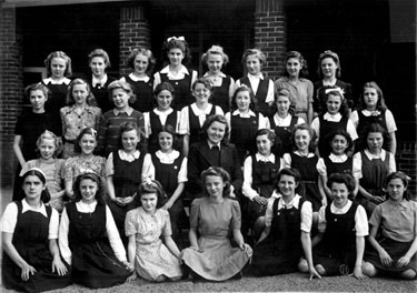 Class photograph 1946?, Hatfield House Lane Secondary Modern School