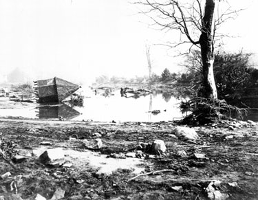 Sheffield Flood, remains of a summer house from the garden of George Hawksley (owner of Upper Wheel, Owlerton), which was carried away and deposited in the middle of a dam