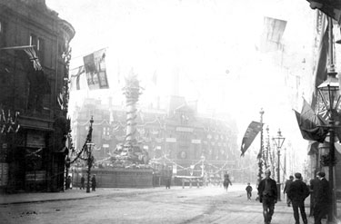 Queen Victoria's visit. Decorations at Moorhead, Nelson Hotel, left, Thomas Berry and Co., Moorhead Brewery and Grapes Hotel, in background