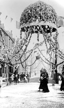 Queen Victoria's visit. Cambridge Street, decorations