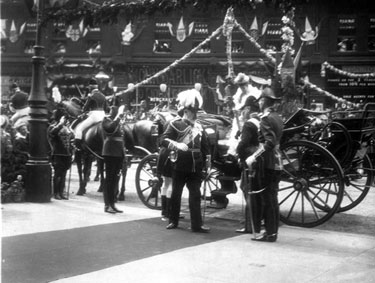 Royal visit of King Edward VII and Queen Alexandra seen arriving at Town Hall, Pinstone Street