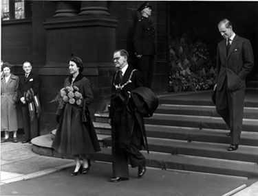 Queen Elizabeth II and the Duke of Edinburgh leaving the Town Hall