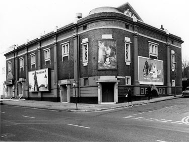 The Star Picture House, Ecclesall Road junction of William Street. Opened 23 December 1915. The first sound film was shown 23 December 1929. Closed as a cinema 17 January 1962. Reopened as Star bingo hall until 1984. Demolished October 1986