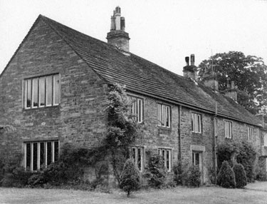 Thrift House (also known as Thryft House), on a lane off Ringinglow Road, Ecclesall. Built in 1686 by Robert and Richard Offerton. This was rebuilt in 1840 and enlarged in 1883.