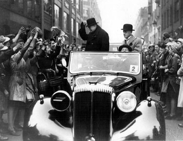 Official visit of W.S. Churchill, with Luther Frederick Milner, Lord Mayor