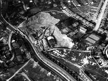 Aerial view - Norton Hammer and Woodseats, Smithy Wood Crescent and Woodside Brick Co. Ltd., Chesterfield Road, foreground, Derbyshire Lane and Crawford Road, rear