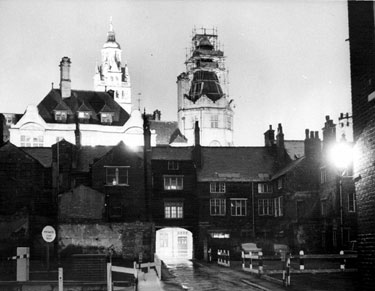 Cadman Lane and Town Hall in background