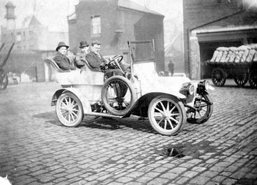 1910 Beeston Humber. E.R. Bradley, W. Bradley and Harold Williams in William Stones' Cannon Brewery yard, Rutland Road 	