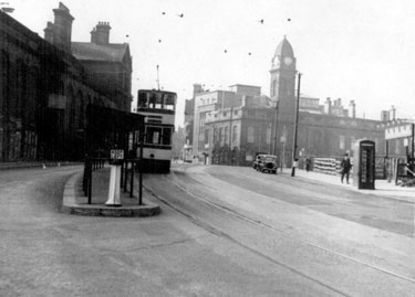 Exchange Street, 1950-1955. Looking towards Waingate and Court House, Norfolk Market Hall, left