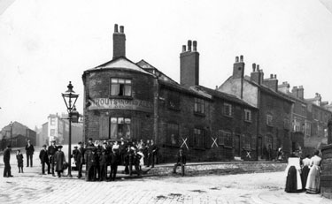 Barrel Inn (G. Oxley, licensee), corner of Rock Street and Pye Bank (left) marked for demolition