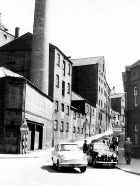 Water Lane, from Bridge Street. Duncan Gilmour's, Lady's Bridge Brewery, left