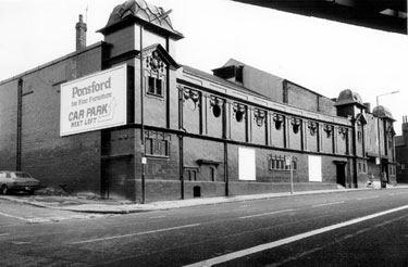 Heeley Electric Palace, London Road. Opened 7 August 1911, seated 1450. Converted to sound in 1930. Became part of Star Group on 20 January 1955. First closed March 1963, reopening as a Star Bingo Hall. Reintroduced films February 1965, closing June