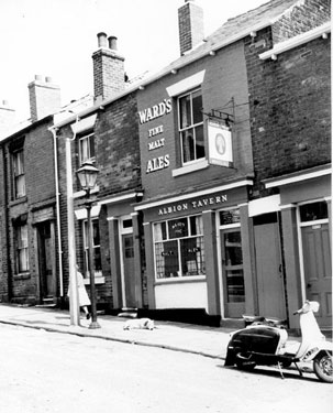 Albion Tavern (Harry Rollinson licensee), Nos. 46 - 48 Verdon Street